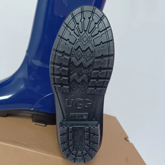 UGG Women's Navy Blue Shaye Glossy Waterproof Rubber Rain Boots Size 6