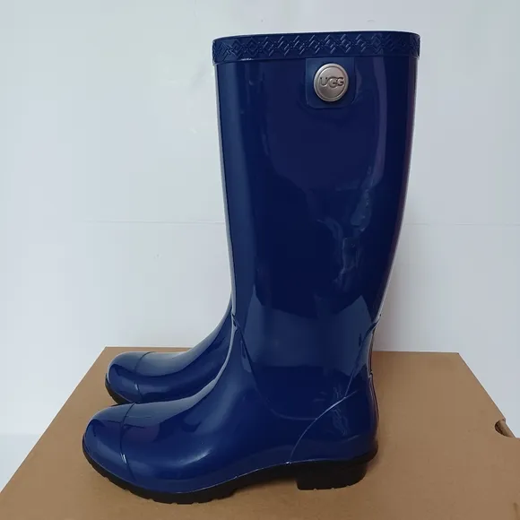 UGG Women's Navy Blue Shaye Glossy Waterproof Rubber Rain Boots Size 6