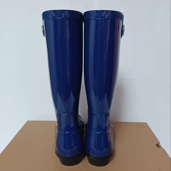 UGG Women's Navy Blue Shaye Glossy Waterproof Rubber Rain Boots Size 6