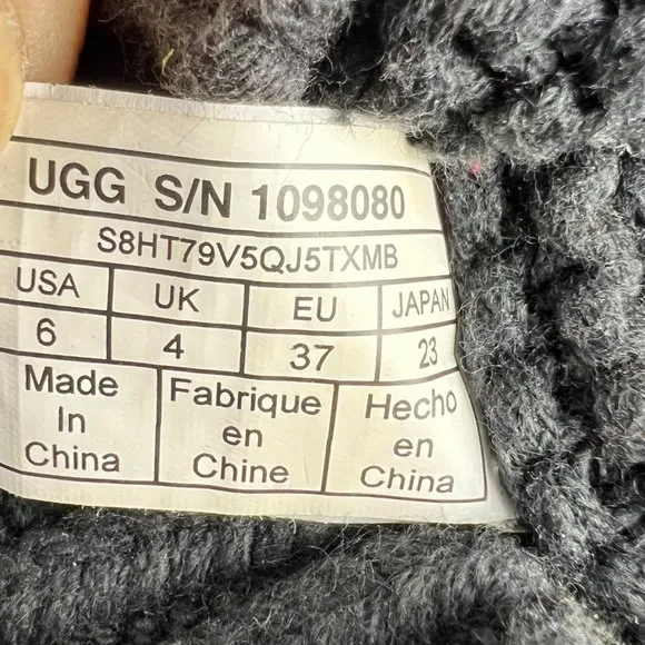 UGG Womens Purl Strap Boot 1098080 Black Suede Knit Cuff Wool Lined size 6