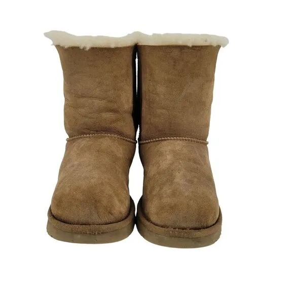 UGG Australia Bailey Bow II Leather Boots 8 Chestnut Shearling Lined 1016225
