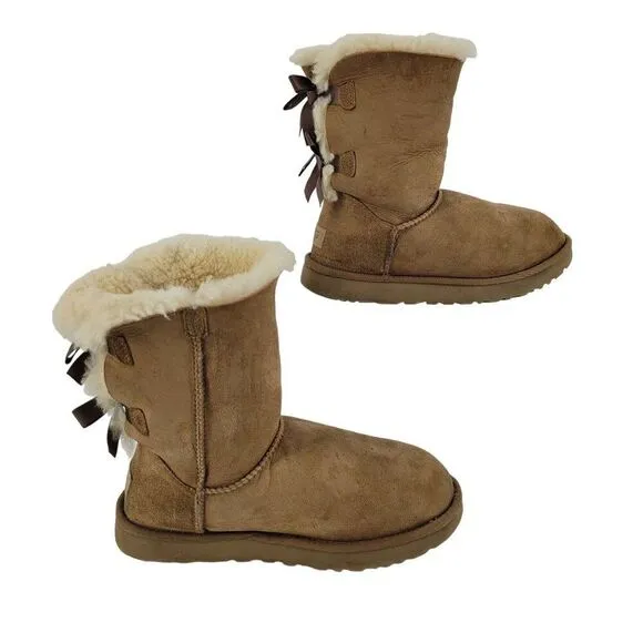 UGG Australia Bailey Bow II Leather Boots 8 Chestnut Shearling Lined 1016225