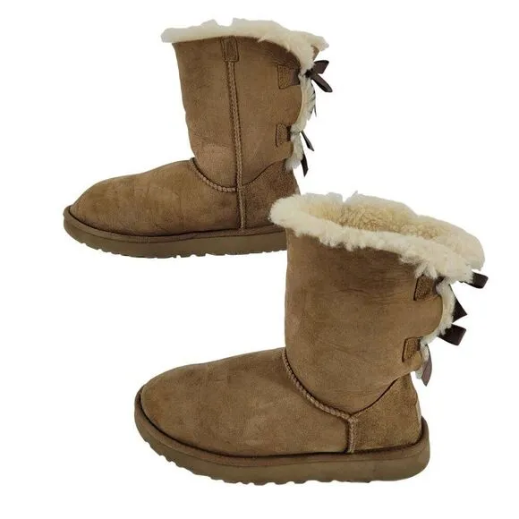 UGG Australia Bailey Bow II Leather Boots 8 Chestnut Shearling Lined 1016225