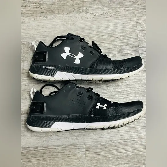 UNDER ARMOUR COMMIT TRAINING CHARGED SHOES SIZE 9 BLACK