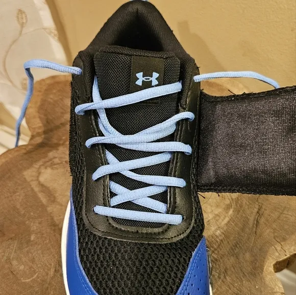 Under Armour Kids' Blue Basketball Sneakers