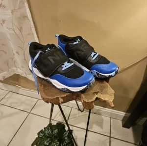 Under Armour Kids' Blue Basketball Sneakers