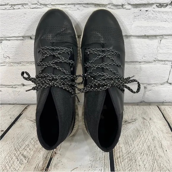 Under Armour Mens Veloce Chukka Leather Sneaker Size 10.5