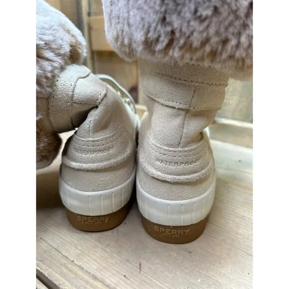 US7.5 Sperry Torrent Faux Fur Lace-Up Waterproof Suede Boot New with scuffs to t