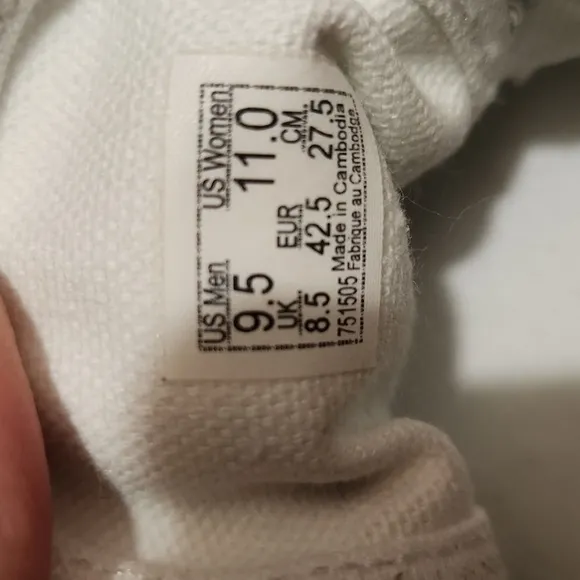 Van Canvas t shoes size 11