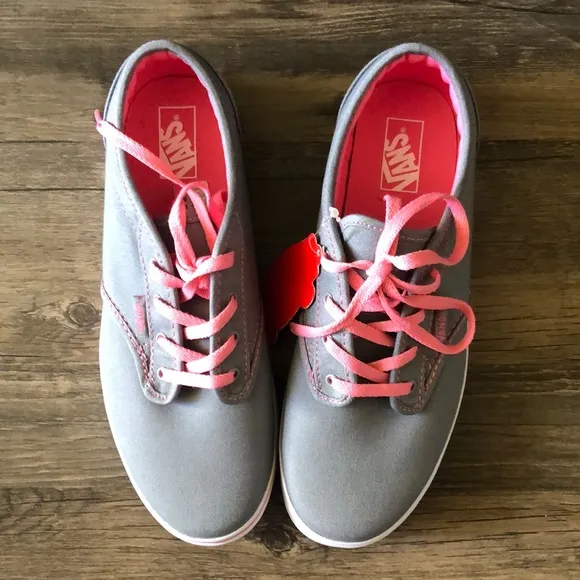 Vans Atwood Gray Pink Canvas Shoes size Missy 5