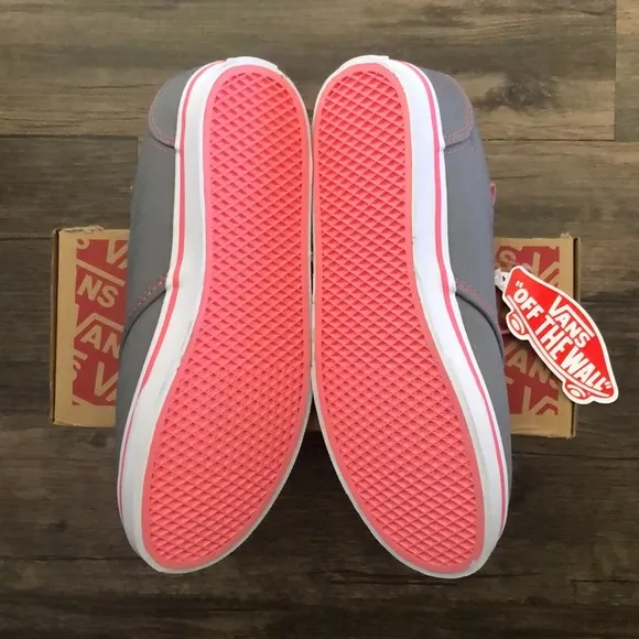 Vans Atwood Gray Pink Canvas Shoes size Missy 5