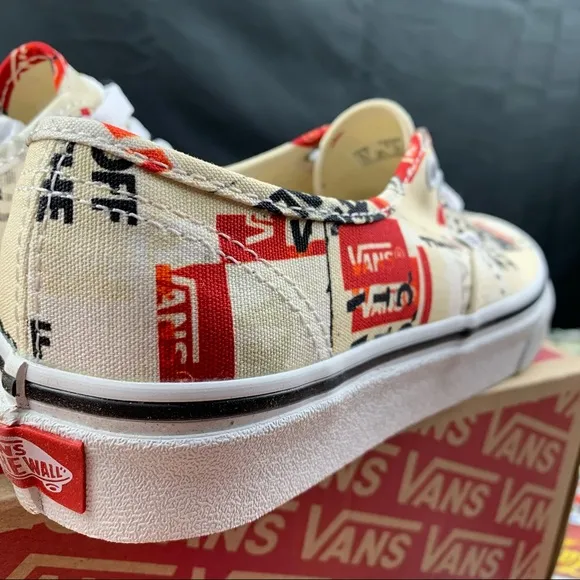 Vans Authentic Style Logo Plastered 6 Womens