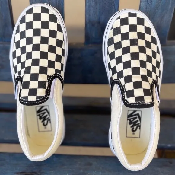Vans Classic Kids Slip-On Checkerboard Skate Shoe White/ Black Size 13 Cushioned