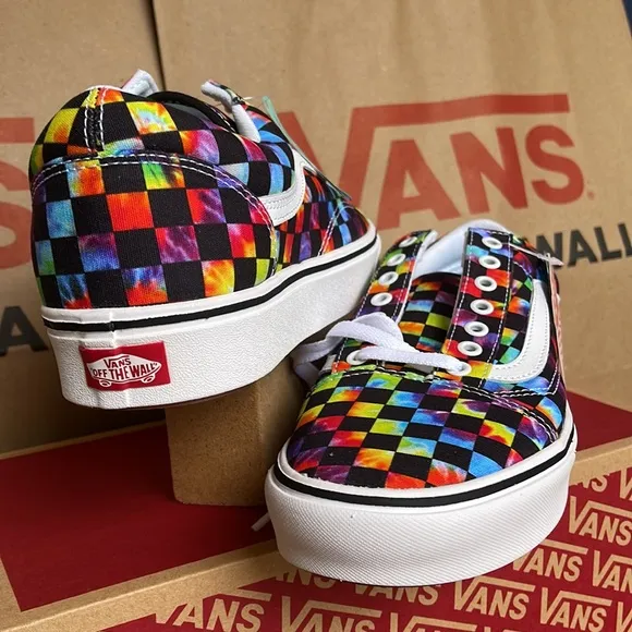 Vans Comfycush Old Skool The Tie-Dye Checkerboard Black Sneakers WMNS