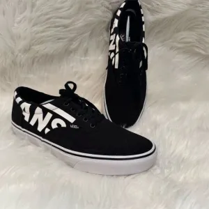 Vans Doheny Big Logo Men's Black Canvas Sneakers Size 11