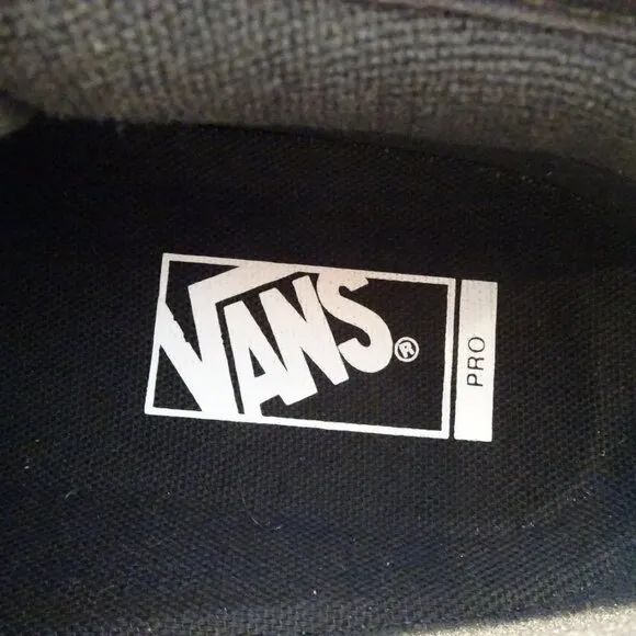Vans Men's Chukka Low Pro Raven Black Marshmallow Canvas Suede shoes Size 6.5