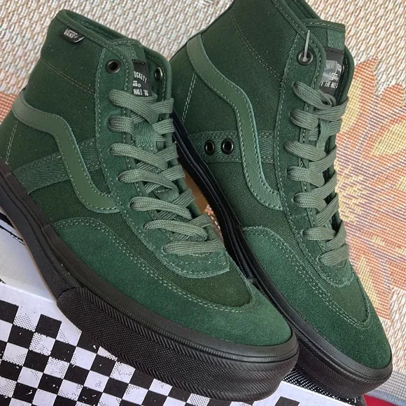 Vans Men’s Crockett HighDark Green/BlackVN0A5JIG3MZsneakers