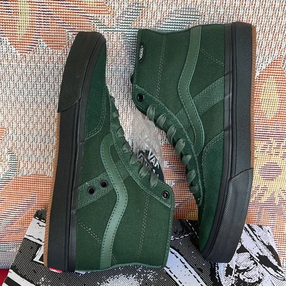 Vans Men’s Crockett HighDark Green/BlackVN0A5JIG3MZsneakers