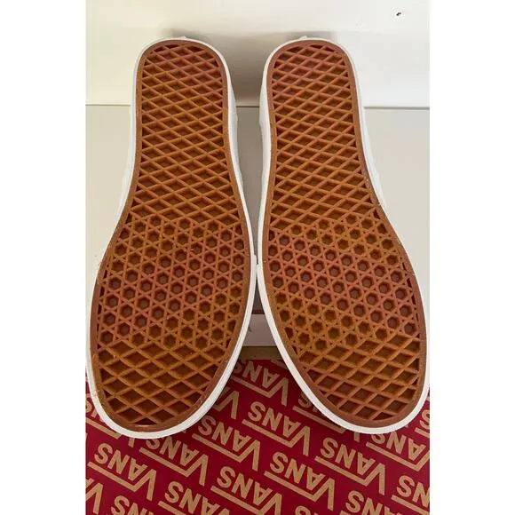 Vans NIB Women’s Doheny Desert Floral Marshmallow Canvas Skate Shoe size 11