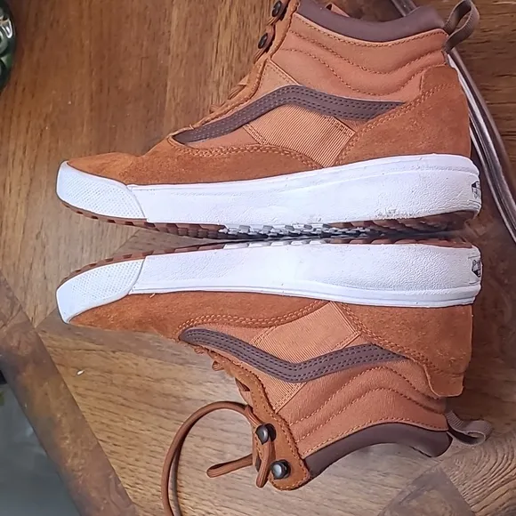Vans Off the Wall Mens 8 Sk8 Hi Top ortholite athletic shoes two toned brown