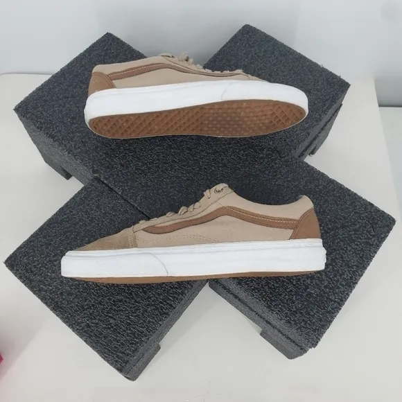 Vans Off The Wall Shoes Low Top Canvas Khaki Tan Brown Men 8 Women 9.5 Sneakers