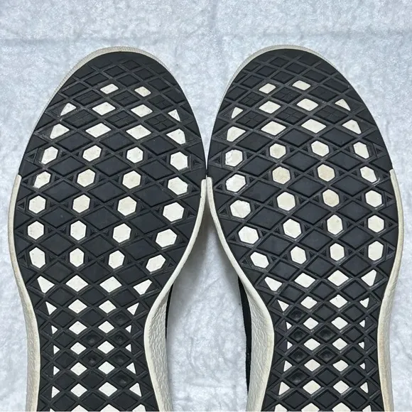 Vans Old Skool Unisex Black UltraRange EXO Skate Sneakers Shoes SZ US M 8.5/W 10