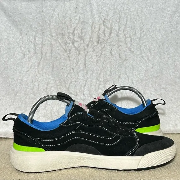 Vans Old Skool Unisex Black UltraRange EXO Skate Sneakers Shoes SZ US M 8.5/W 10