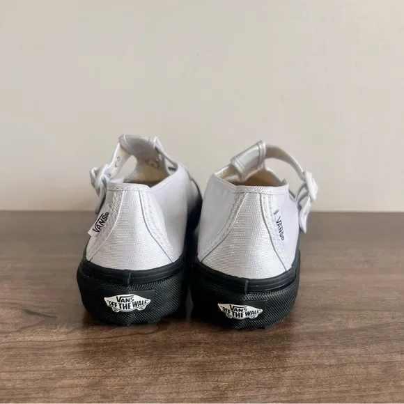 Vans Style 93 Mary Jane Coated Canvas Unisex Shoe Size 6 / 7.5 #242747
