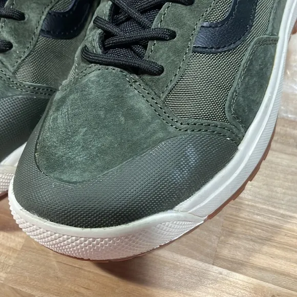 Vans Ultrarange Exo Hi MTE-1 shoes sneakers all weather women’s 7 men’s 5.5 new