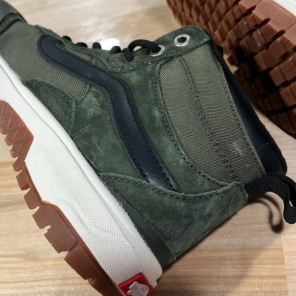 Vans Ultrarange Exo Hi MTE-1 shoes sneakers all weather women’s 7 men’s 5.5 new