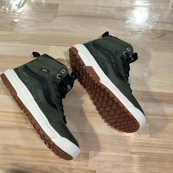 Vans Ultrarange Exo Hi MTE-1 shoes sneakers all weather women’s 7 men’s 5.5 new