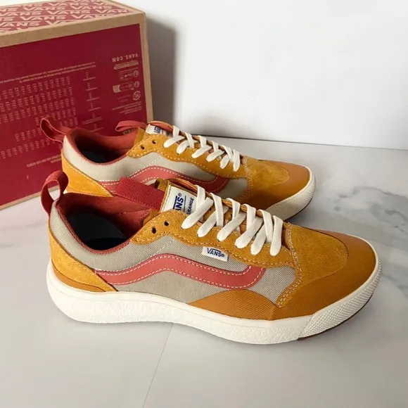 VANS Ultrarange Exo Shoes Women 8.0 US Mens 6.5 US