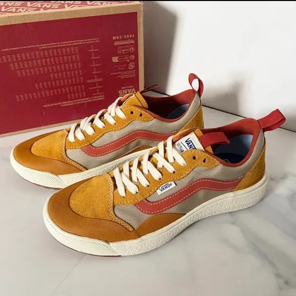VANS Ultrarange Exo Shoes Women 8.0 US Mens 6.5 US