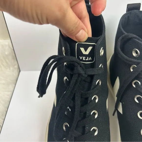 Veja Wata II Canvas men's black/pierre shoes old school high-top size Men's: 9