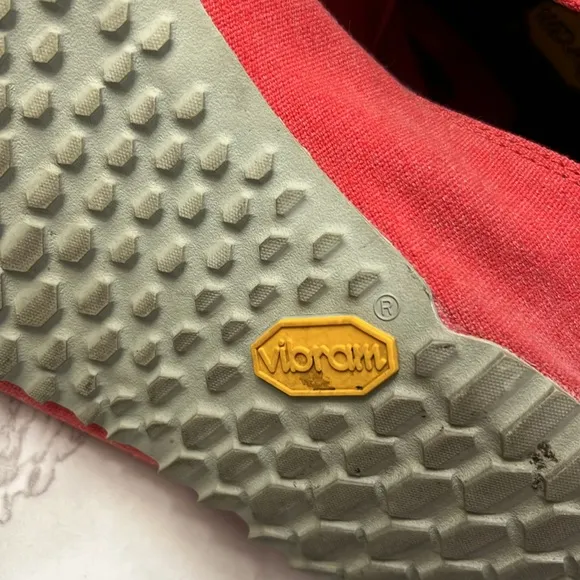Vibram FiveFingers Red Athletic Shoes Mens 11.5