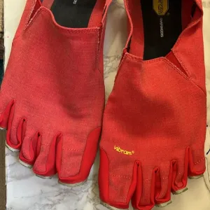 Vibram FiveFingers Red Athletic Shoes Mens 11.5