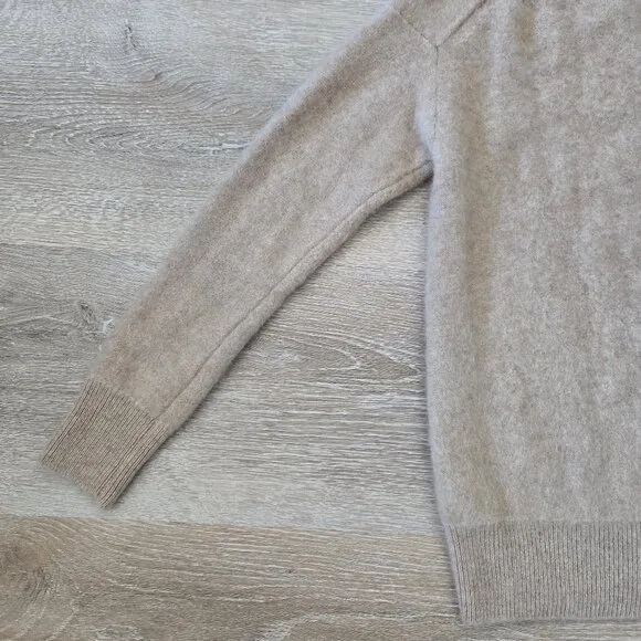 Vince 100% Cashmere V-Neck Pullover Sweater – XXS – New Without Tags