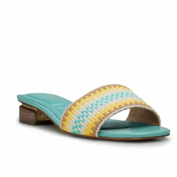 VINCE CAMUTO Shoes 10