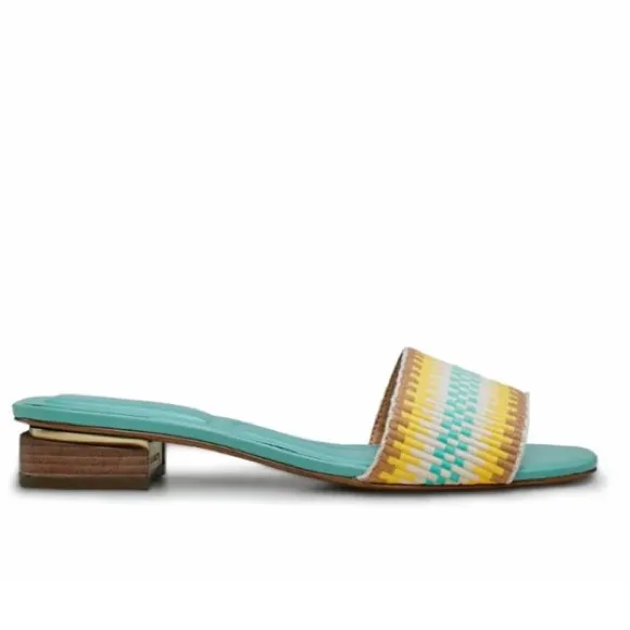 VINCE CAMUTO Shoes 10