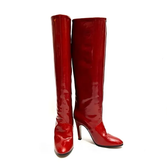 Vintage 1970s cinnamon brown patent leather pull on knee high stiletto boots