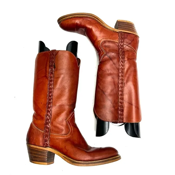 Vintage 1970s women’s warm brown marbled leather mid calf heeled campus boots