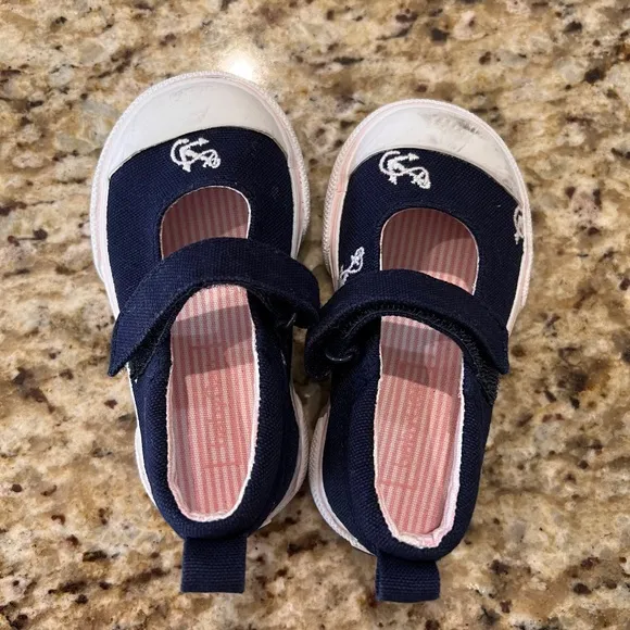 VINTAGE BABY GAP CANVAS sneakers Toddler size 6