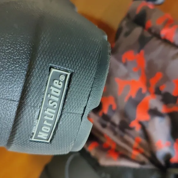Vintage North Side, Kids Camouflage Toddler's Frosty Insulated Winter Snow. 3.