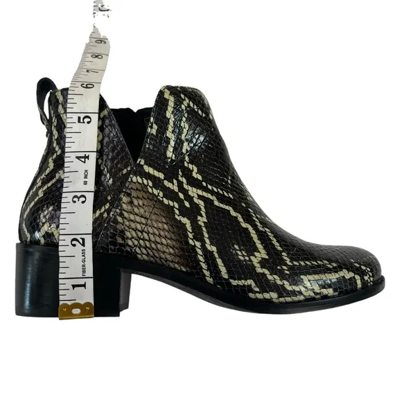 Vionic Clara Boa‎ Snake-Embossed Leather Heels Ankle Booties Womens Size 7