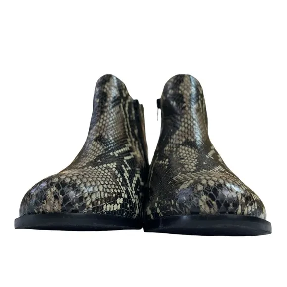 Vionic Clara Boa‎ Snake-Embossed Leather Heels Ankle Booties Womens Size 7
