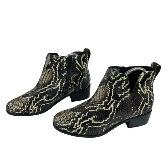 Vionic Clara Boa‎ Snake-Embossed Leather Heels Ankle Booties Womens Size 7
