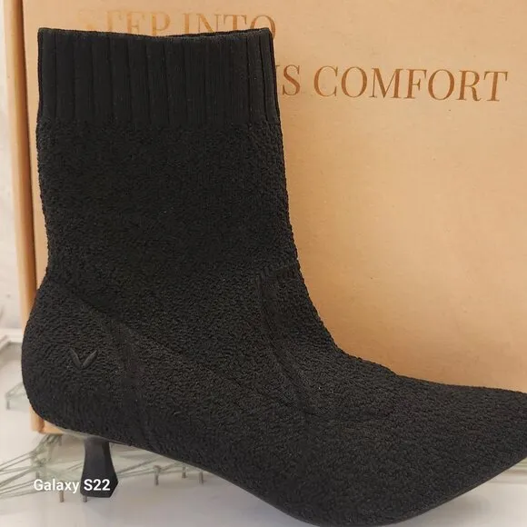 Vivaia Black &quot;Sophia&quot; Jacquard stretch boots. NIB. Size: various