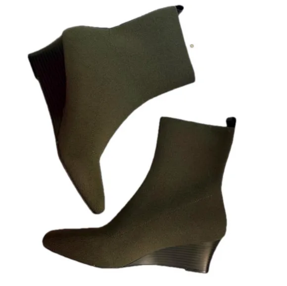 Vivaia Micaela Square-Toe Water-repellent Zipper Boots Size 41.5/10