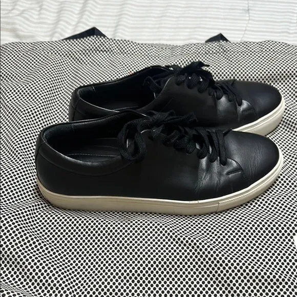 Wolf &amp; Shepherd black leather shoes