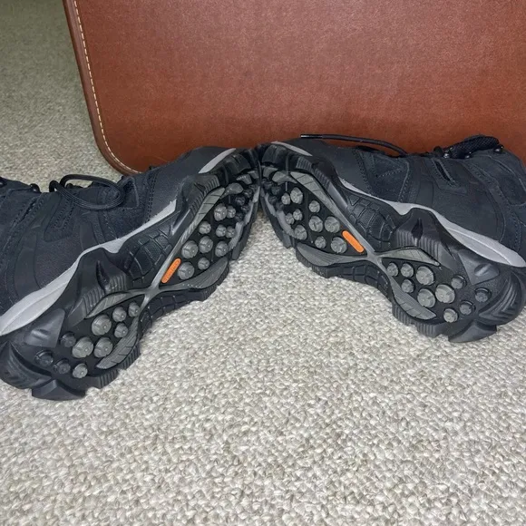 Wolverine safety toe boots